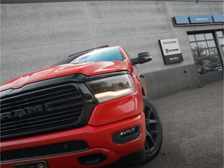 Dodge Ram 1500 2024 - 5.7L V8 4x4 Crew Cab Laramie Night immagine 10