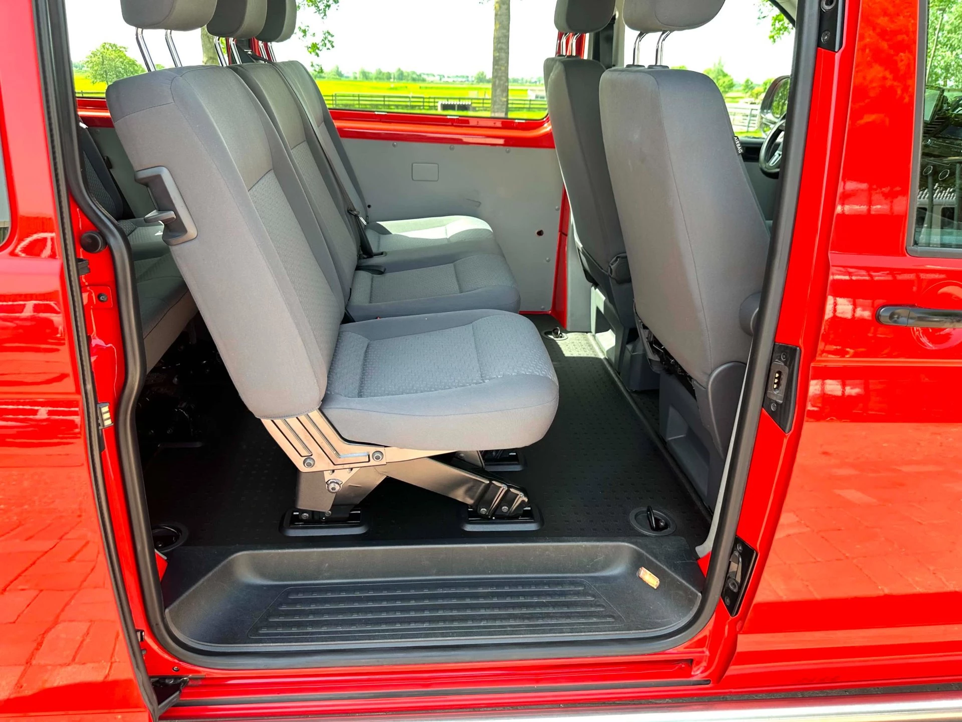 Volkswagen Transporter 2014 - Kombi 2.0 TDI L2H1 9 Persoons AUTOMAAT MARGE afbeelding 31