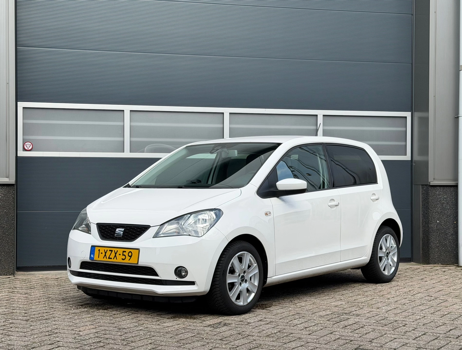 SEAT Mii 2015 - 1.0 Sport Dynamic bj.2015 Airco|5 Drs|Stoelverw|Nap. afbeelding 1