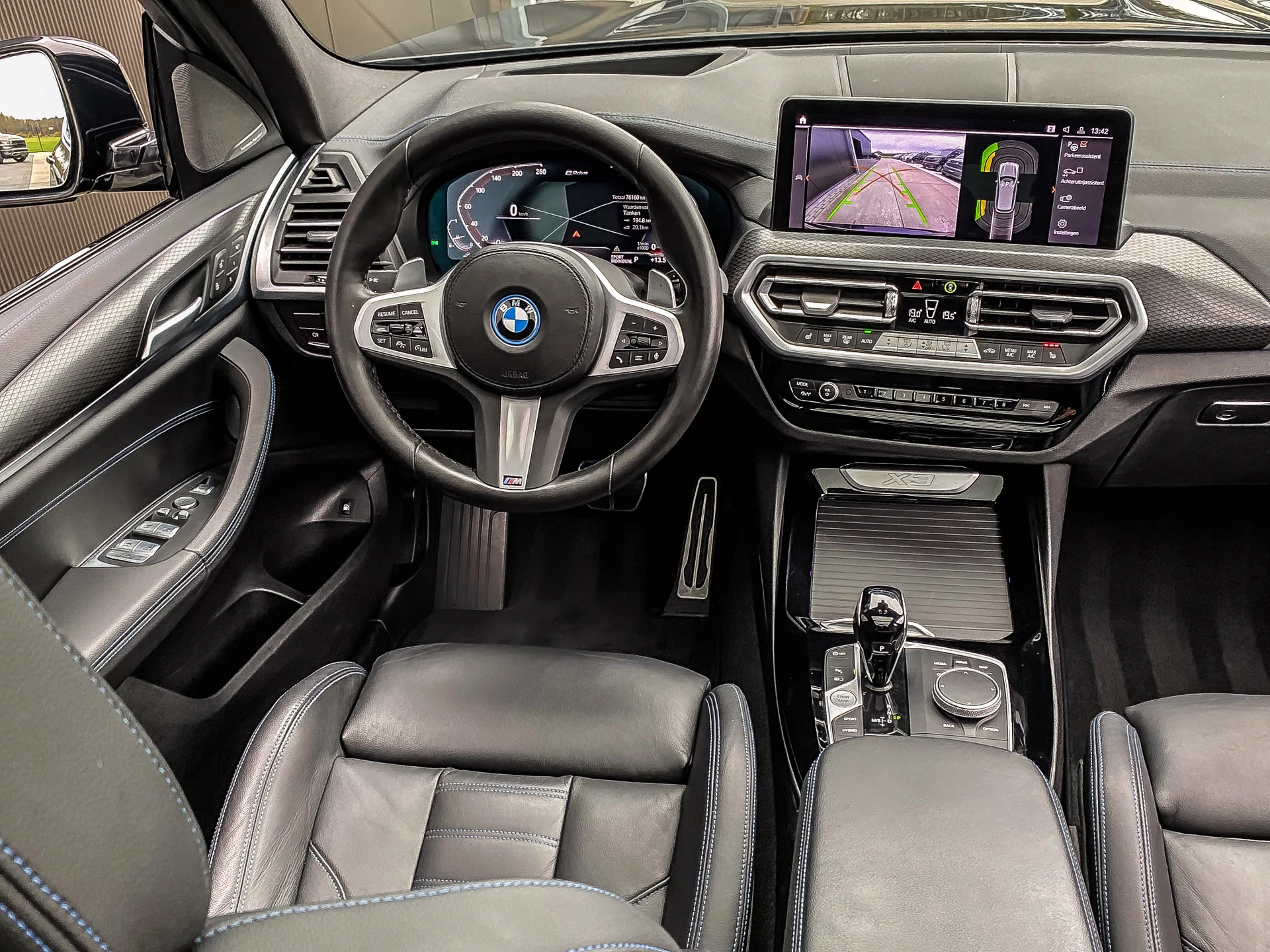 BMW X3 2023 - xDrive30e 292PK High Executive M-Sport изображение 8