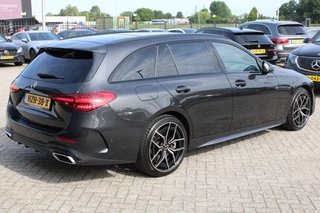 Mercedes-Benz C-Class 2023 - Estate 300e AMG Line NIGHT PAKKET DISTRONIC SFEER CARPLAY CAMERA MULTIBEAM 19'' obrazek 9