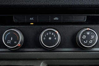 Volkswagen Crafter 2018 - 35 2.0 TDI L3H2 Highline | 141 PK | 4-Motion | Camera | Navi | Cruise | Airco obrazek 21