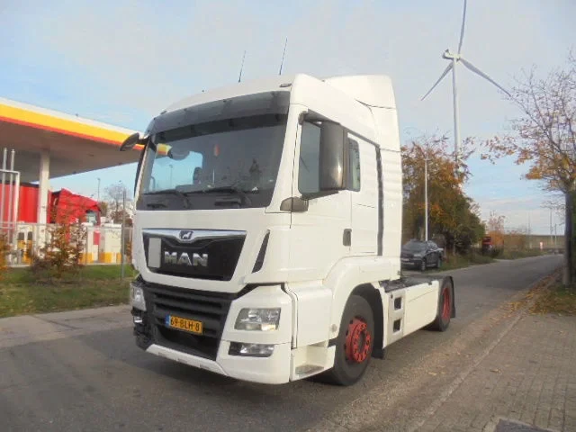 MAN TGS 2018 - 18.320 NL TRUCK TUV 07-2026 imagem 1