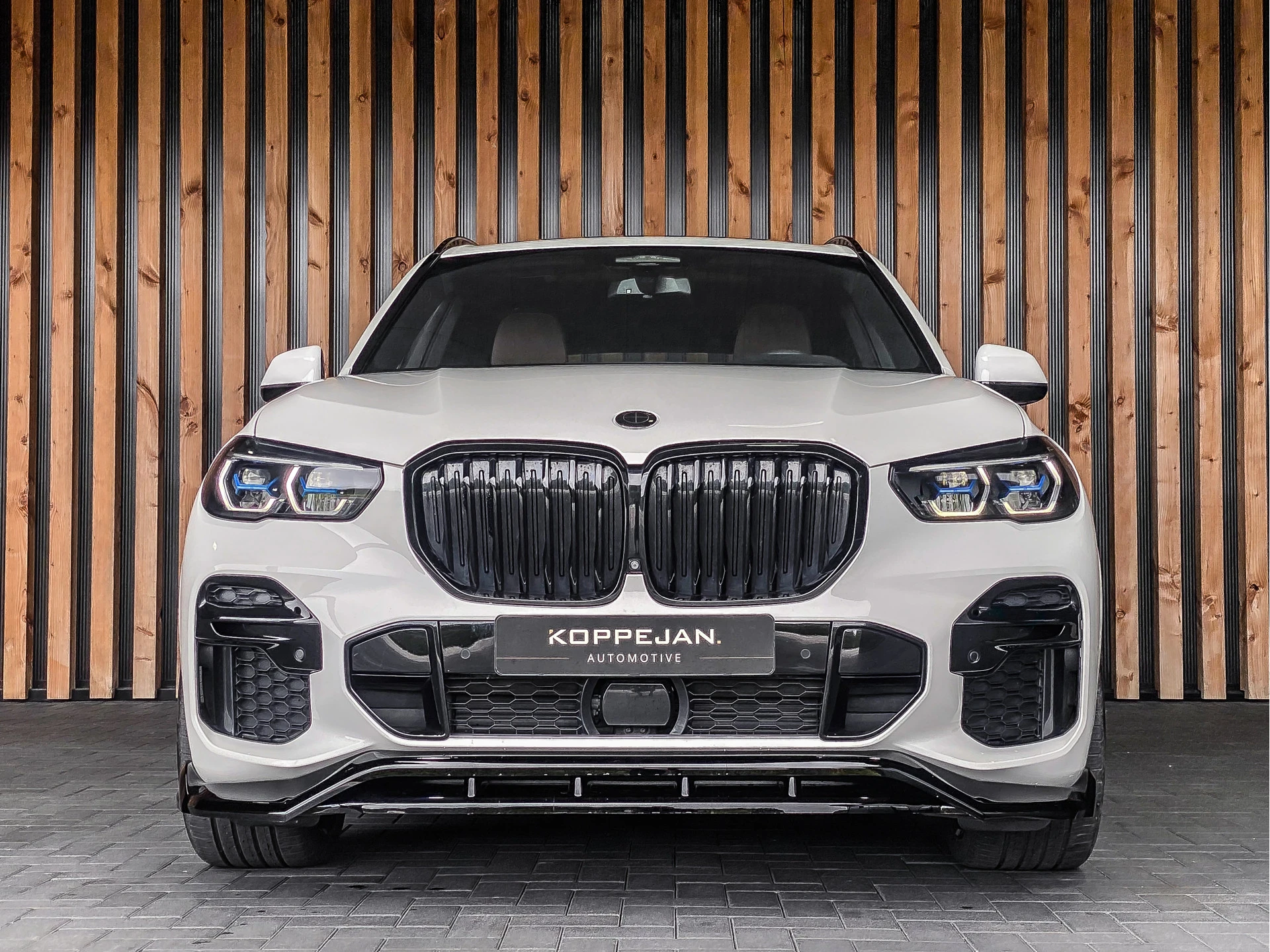 BMW X5 2022 - xDrive45e 394PK Automaat High Executive M-Sport afbeelding 24