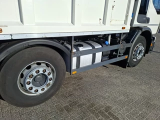 Volvo FE 260 2011 - / NL GARBAGE TRUCK / TUV:26-09-2026 / LENKACHSE / ONLY:361848 KM / AIRCO / 3SEATS / AUTOMATIC / EURO-5 / 2011 obrazek 16