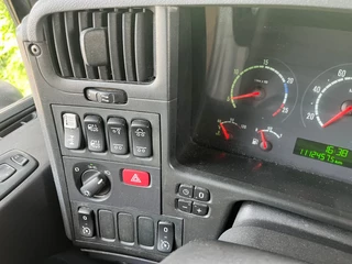 Scania P 2006 - P380 6x2 MANUAL image 23