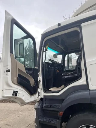 Mercedes-Benz Actros 2016 - 2543 BL 6x2 MEILLER Abroller TÜV NEU! изображение 8