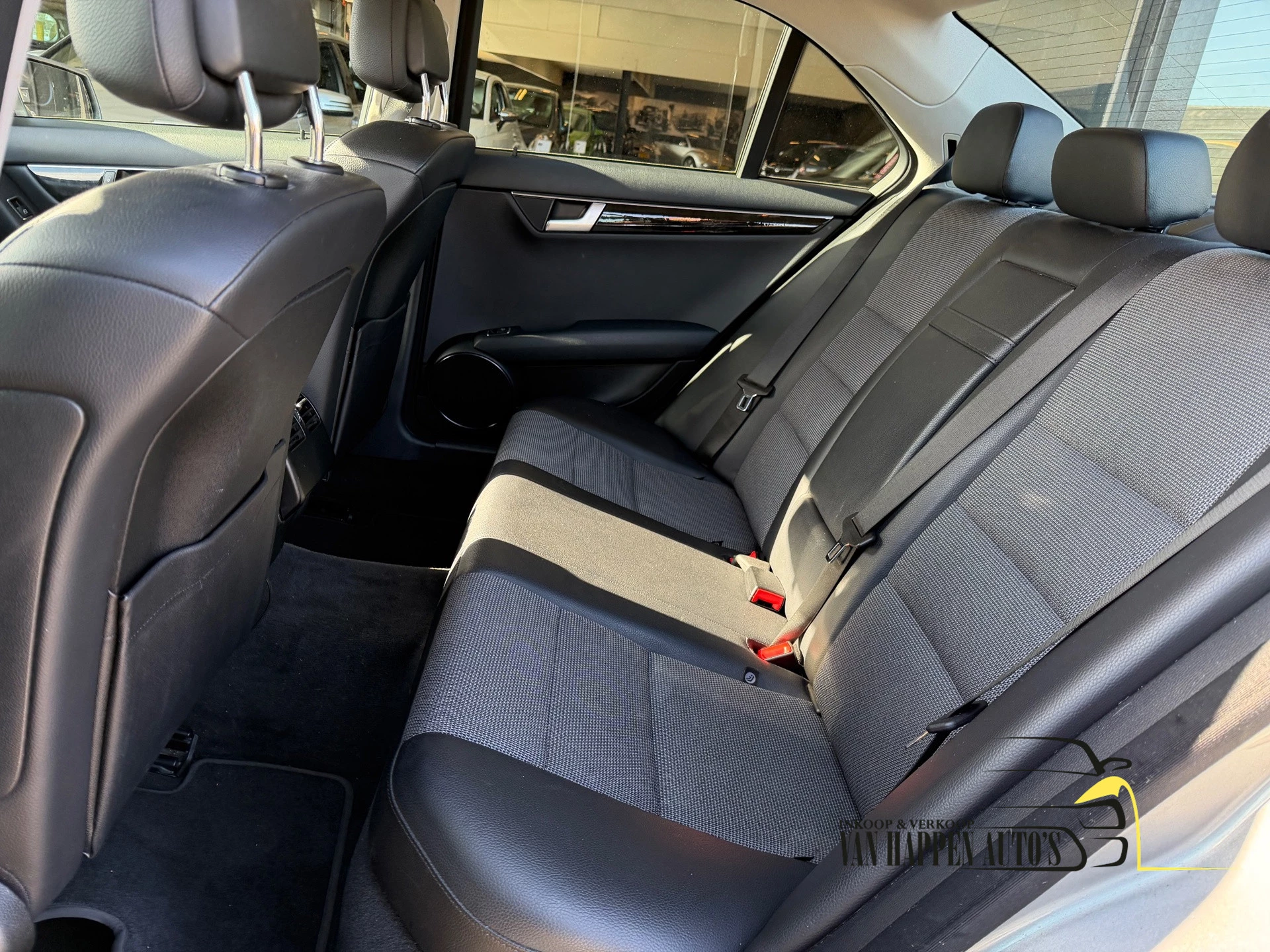 Mercedes-Benz C-Class 2012 - 180 Avantgarde / 141106 KM / APK 4-2027 image 16