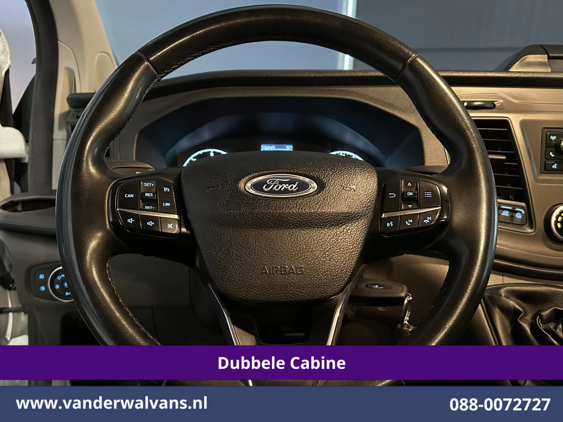 Ford Transit Custom 2023 - 2.0 TDCI 131pk L2H1 Dubbele Cabine Euro6 Airco | 6-Zits | Cruisecontrol | 2550kg Trekhaak image 3