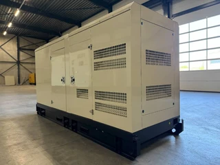 Iveco 2026 - NEF67TM7 - 220 kVA Generator - DPX-19794 imagen 3 miniatura