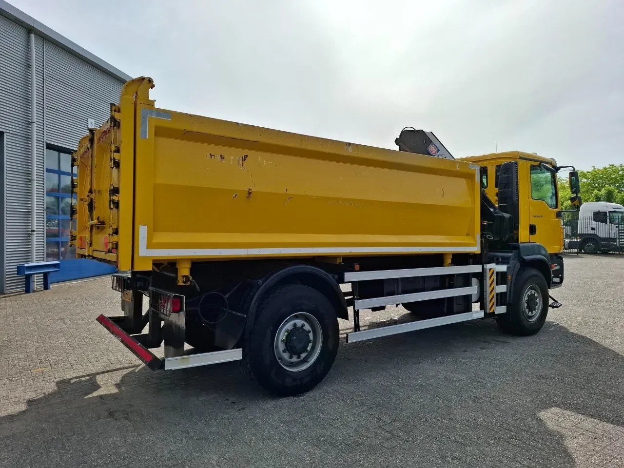 MAN TGM 2009 - TGM18.250 / 4X4 / NL TRUCK / TUV:30-04-2026 / 118783 KM / HMF 1110 K2 / ROTATOR / GOOD TYRES / FULL-STEEL / DRUM BRAKES / MANUAL / 2009 afbeelding 9