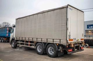 Volvo N/A 2010 - FM 330+10 pneus/tires-intarder image 4