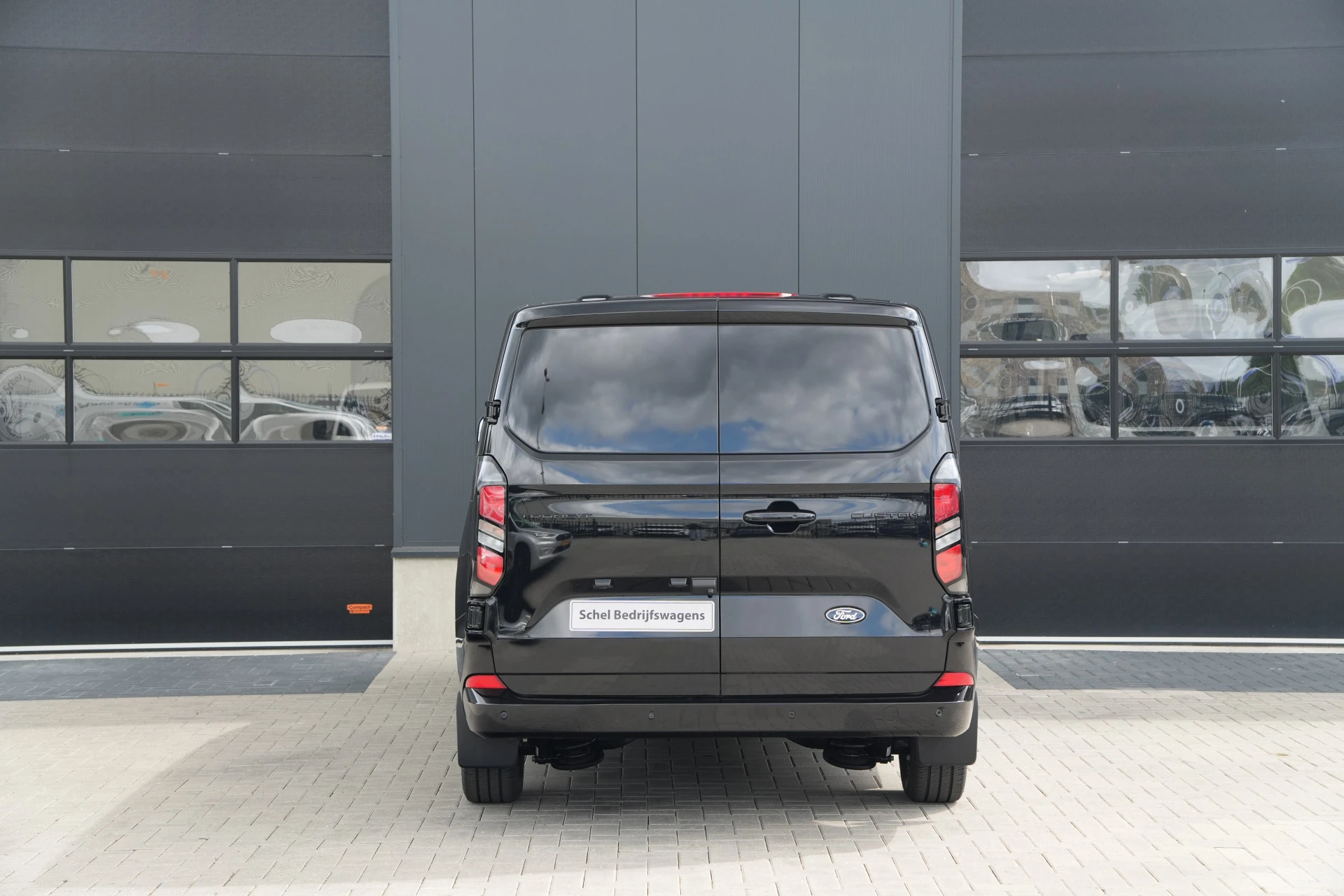 Ford Transit Custom 2025 - 320 2.0 TDCI L2H1 Limited 170pk - INCLUSIEF BPM - 2x Schuif - 1+1 Stoel - ACC - Blindspot - Stoel/stuurverwarming - Keyless - Rijklaar imagen 7