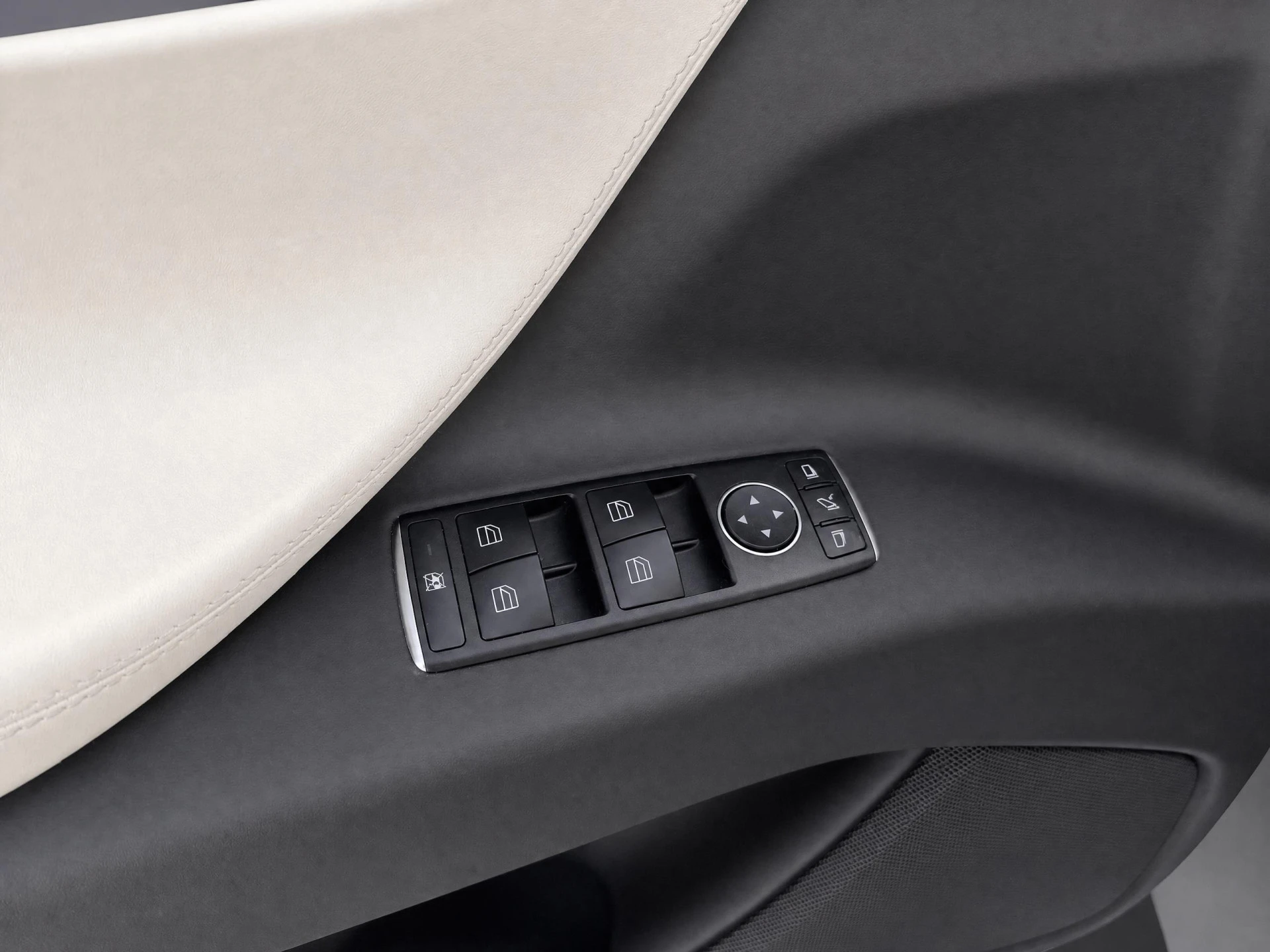 Tesla Model X 2018 - 75D Base 7p. afbeelding 24