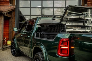 Dodge Ram 1500 2024 - Limited H/O Hurricane 540 PK Serrano Green Metallic obrazek 8