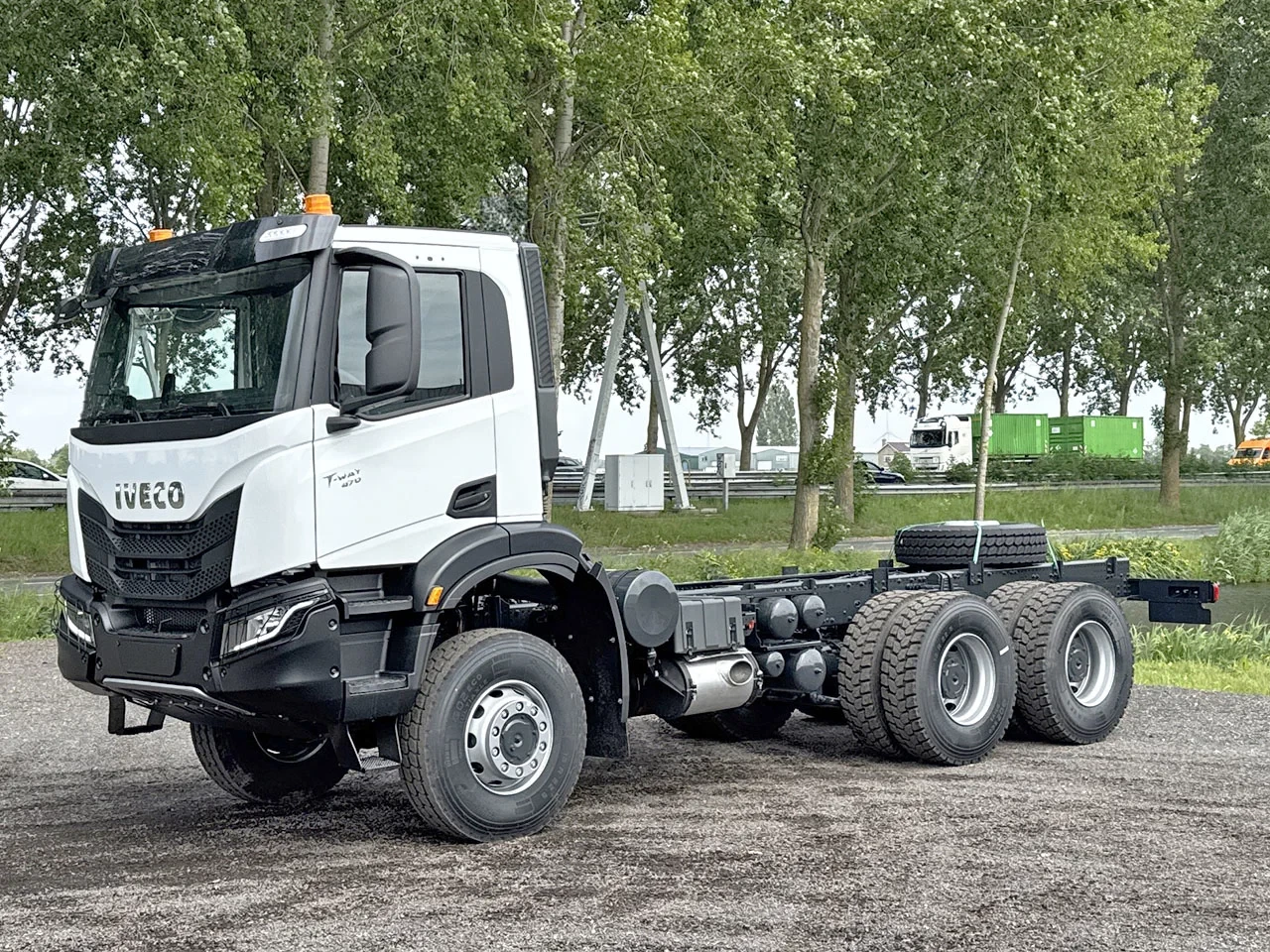 Iveco T-Way AD380T47WH-3800 2026 - Chassis Cabin (13 units) afbeelding 1