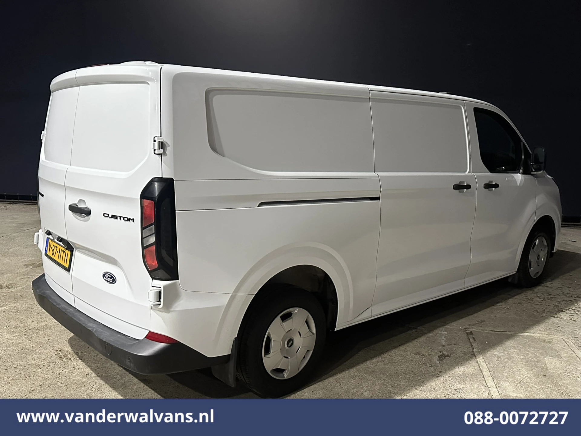 Ford Transit Custom 2024 - 2.0 TDCI 136pk L2H1 Euro6 Airco | Camera | Apple Carplay | Cruisecontrol | LED obrázek 12