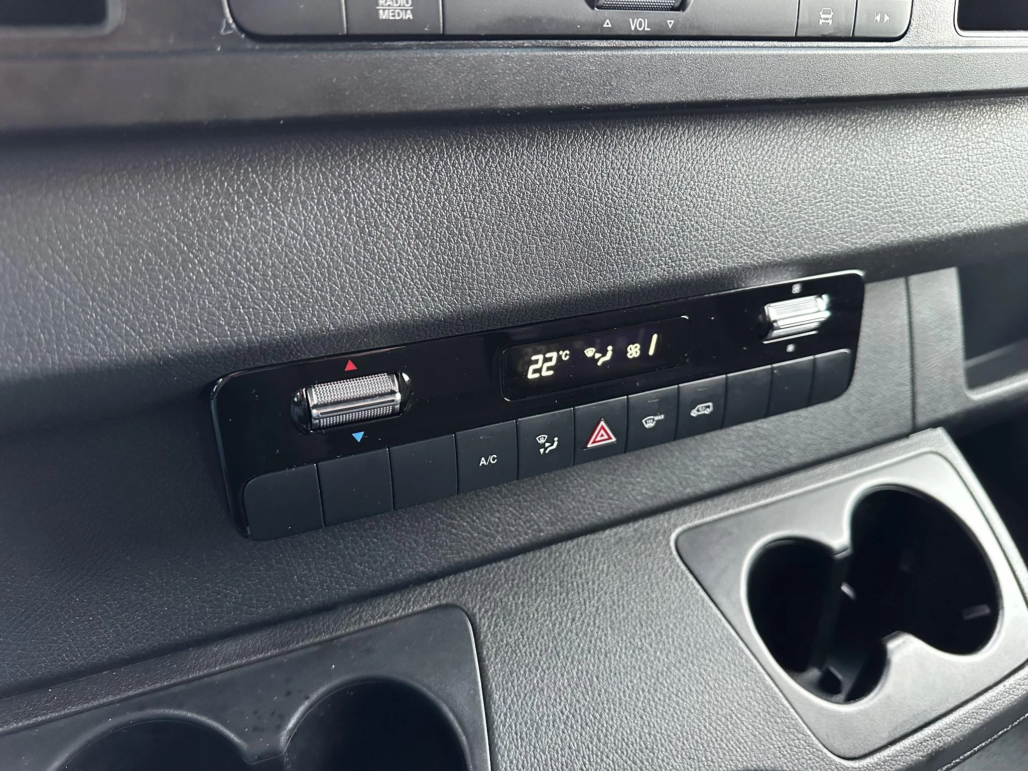 Mercedes-Benz Sprinter 2024 - 317 CDI L2H2 Automaat Carplay Navigatie Camera zdjęcie 19