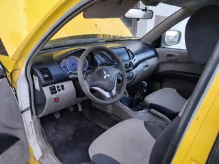 Mitsubishi L200 2006 - , 4x4 , 2.5 Di-D , Club cab image 8