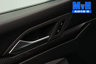 Volkswagen Golf 2020 - 1.5 eTSI R-Line|SPORTSTOEL|LUXE|LED| image 47
