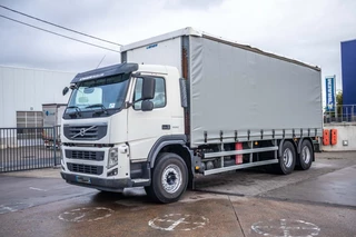 Volvo N/A 2010 - FM 330-6x2-E5+10 pneus/tires+intarder image 1