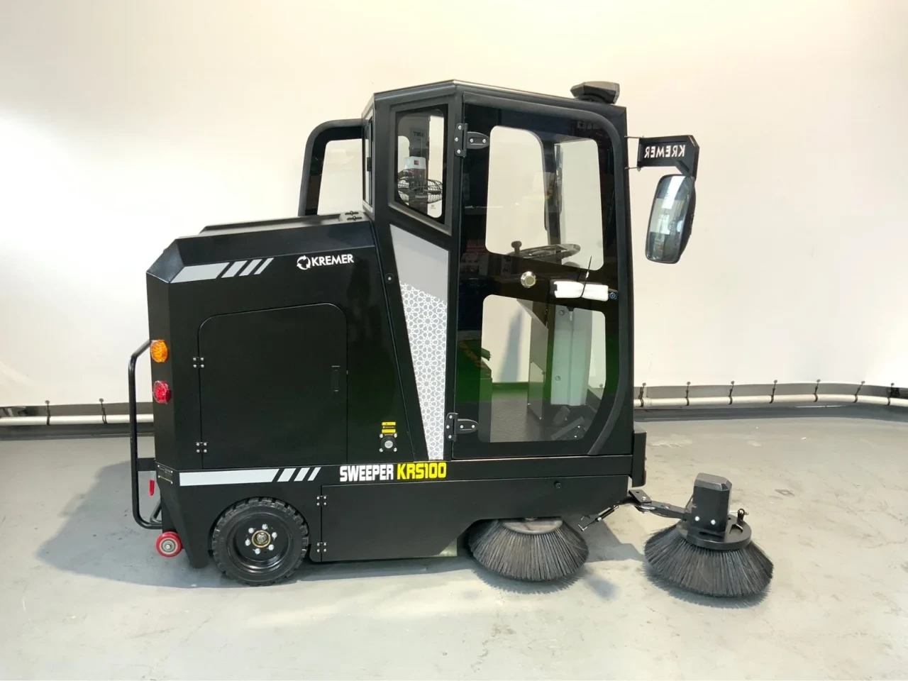 Kremer 2026 - KRS 100 veegmachine met cabine afbeelding 7