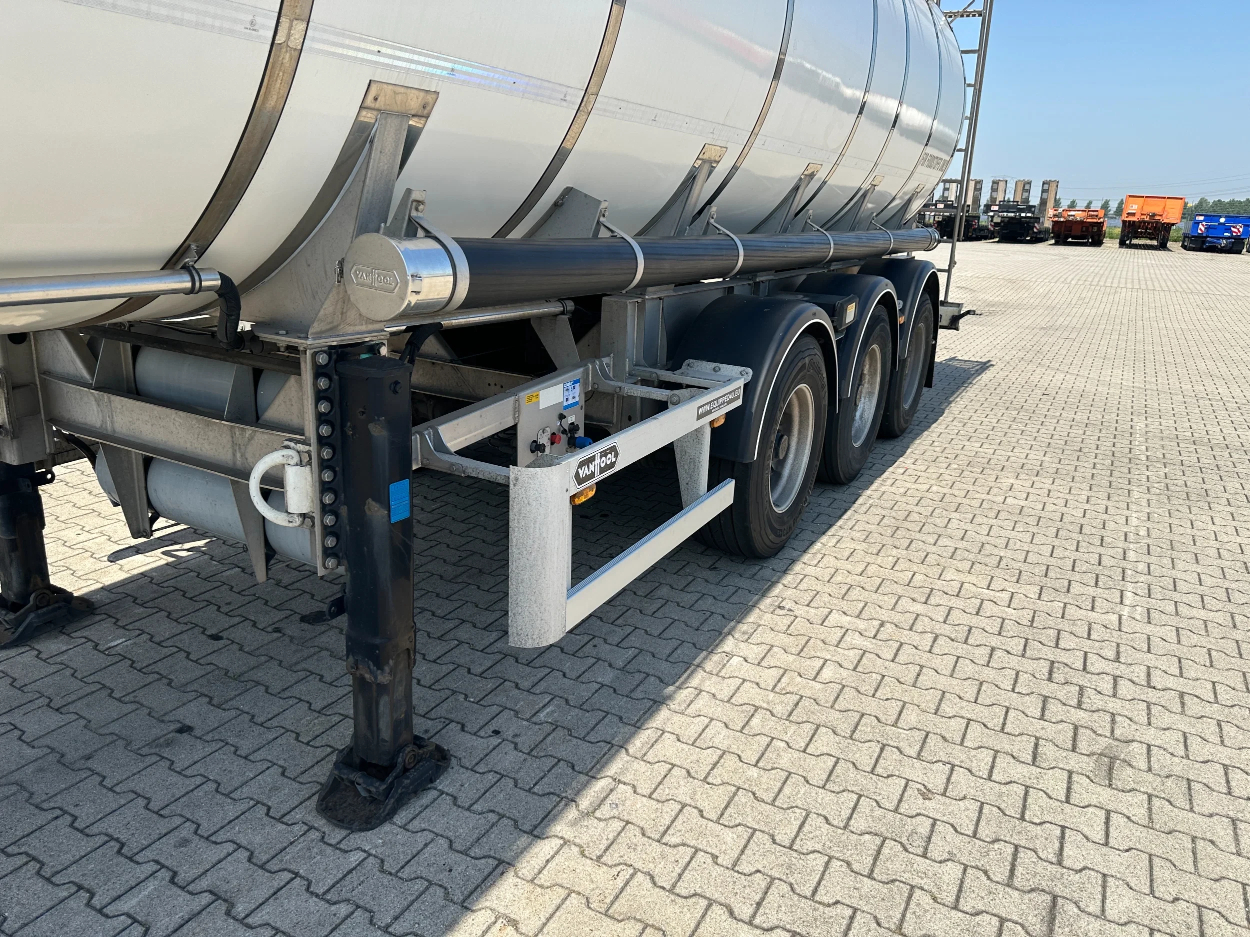 Van Hool 2014 - FOOD / LEBENSMITTEL / empty weight: 5.860kg / 29.500L / 1-comp.+ 1 baffel / discbrakes / NL / APK: 05/2027 afbeelding 16