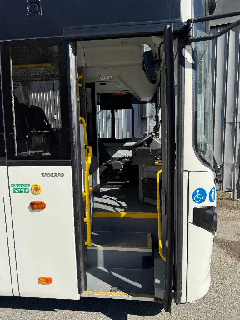 Volvo 2017 - 8900. 13m. 5 Units! obrázek 9