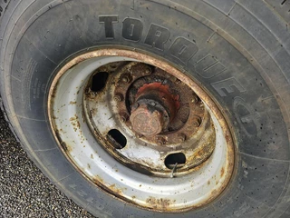 Pacton 2126 C 2  STEEL SUSPENSION DOUBLE TIRES DRUM BRAKES. 1978 - N/A imagen 17