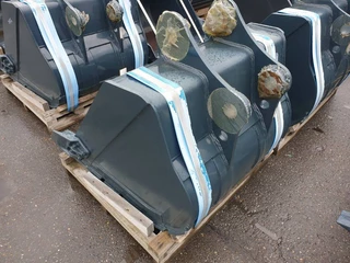 Hyundai N/A - Excavator digging bucket 140, 61K4-30101 image 3