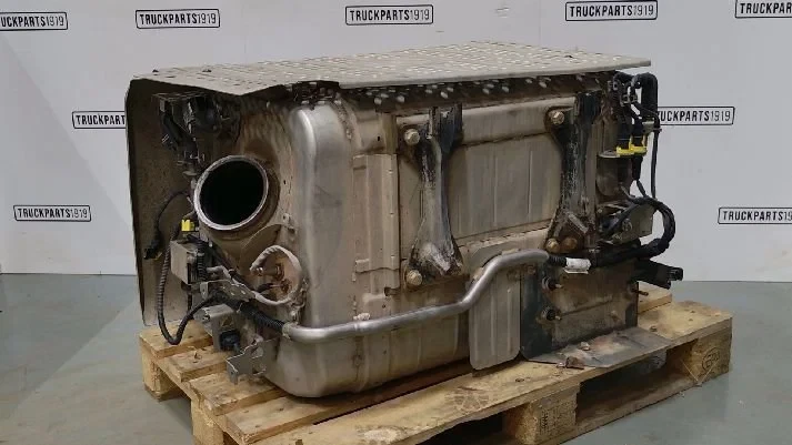 Mercedes-Benz MB - Exhaust System Katalysator MP4 afbeelding 2
