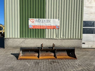 - Slootbak 300 mm CW 30 à vendre