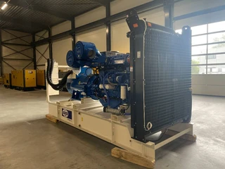 FG Wilson 2026 - P900-1 - 900 kVA - Open Genset - DPX-16025-O immagine 3 miniatura