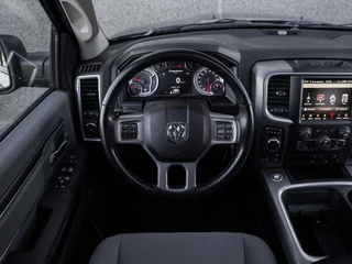 Dodge Ram 1500 2023 - 5.7 V8 Night Edition CrewCab Classic obrazek 21