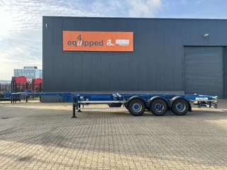 Contar N/A 2000 - 40FT HIGH CUBE chassis / liftaxle / drumbrakes / NL-Chassis/ APK 02-2026 bild 1