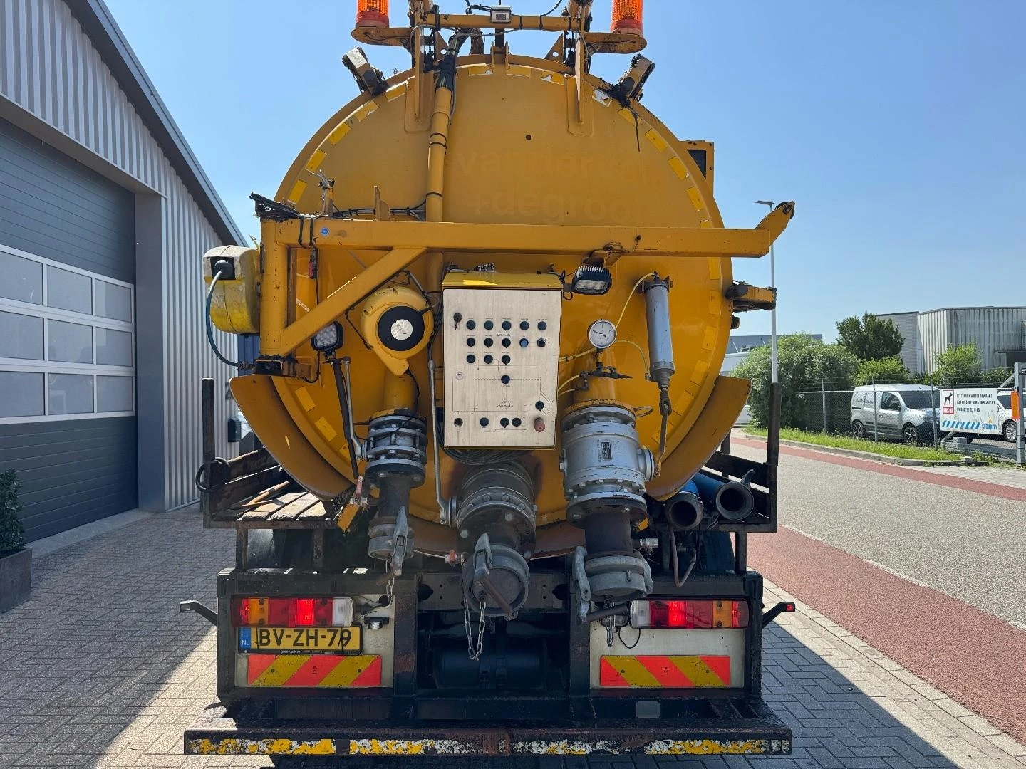 Scania P 2009 - P114-340 6x2 Saug- / Druck, Vacuum, 15.000 Ltr + Cycloon Tank imagen 4