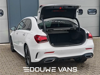 Mercedes-Benz A-Class 2020 - 250e Sedan AMG Panorama Memory Night Pakket zdjecie 11
