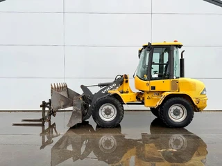 Volvo 2008 - L30B - Bucket + Forks / Quick Coupler for sale