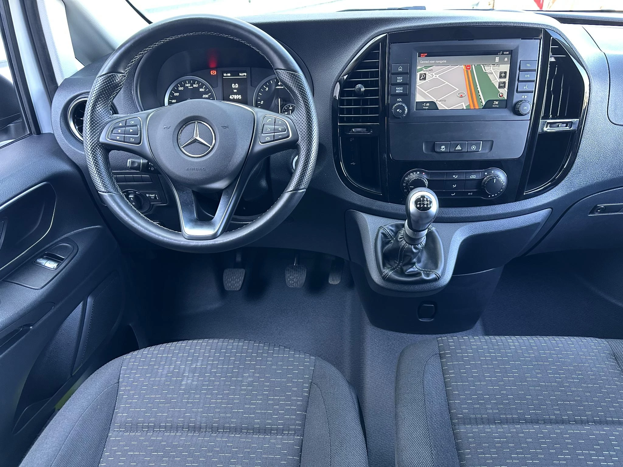 Mercedes-Benz Vito 2023 - 110 CDI L2 Airco Navigatie Parkeersensoren obrázek 20