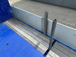 Floor N/A 2021 - zeer mooie AXD.330 3-assige aanhanger met alu zijborden, rongpotten, liftas, geschoopeerd, NL-aanhanger obrazek 19