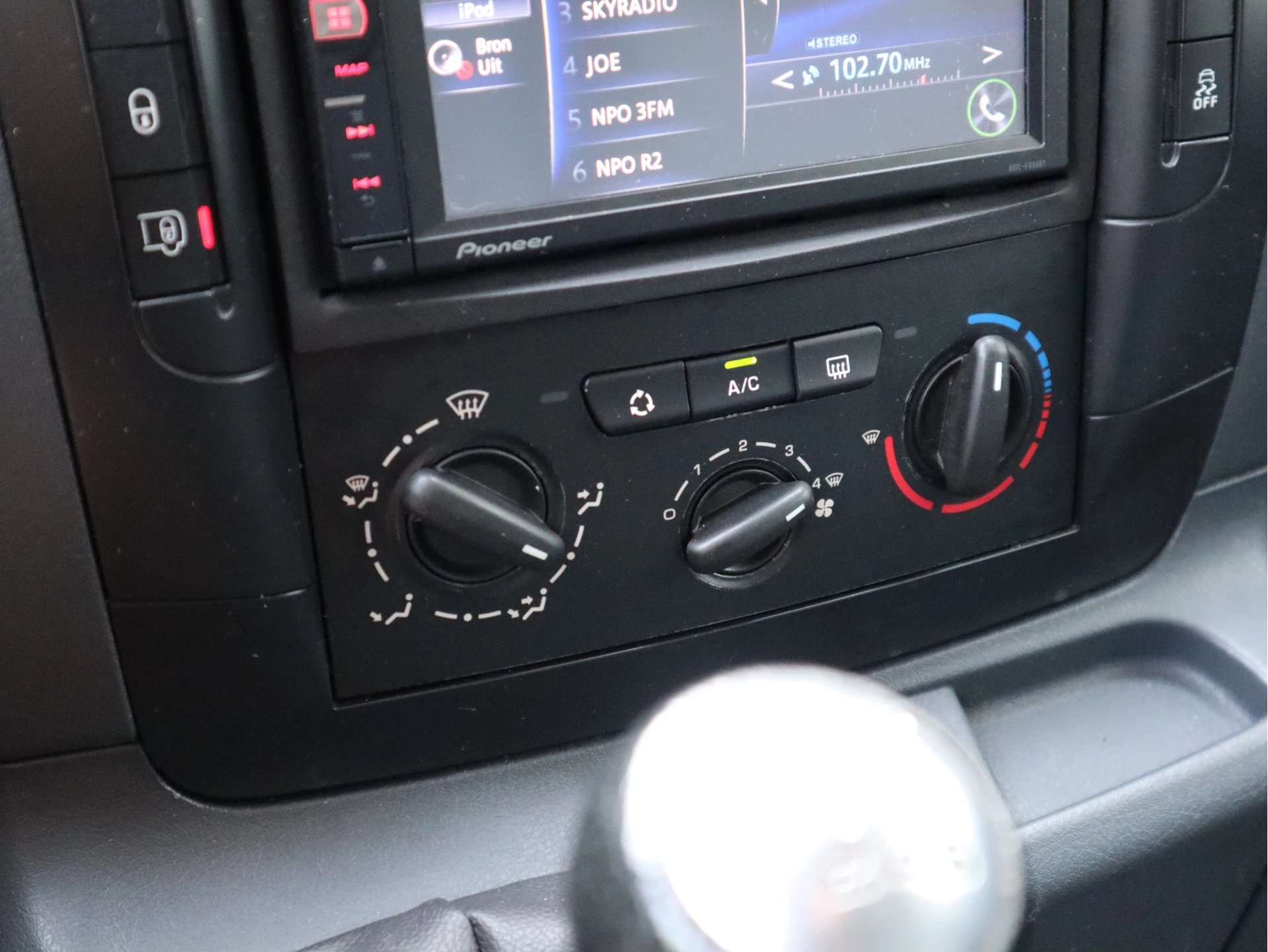 Toyota ProAce 2015 - 2.0D 128pk L2 Lang - Airco - Trekhaak - Imperiaal image 13