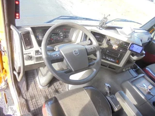 Volvo FM 460 2015 - 8X4 R afbeelding 7