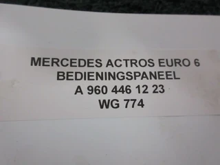 Mercedes-Benz - A 960 446 12 23 BEDIENINGSPANEEL MP 4 EURO 6 imagem 2 miniatura