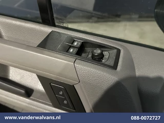 Volkswagen Crafter 2022 - 2.0 TDI 141pk L3H3 L2H2 Euro6 Airco | Camera | Apple Carplay | Cruisecontrol | Chauffeursstoel imagen 16