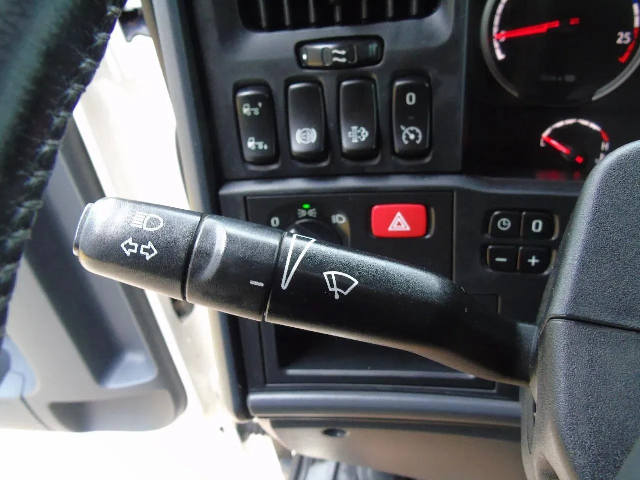 Scania R 2014 imagem 19