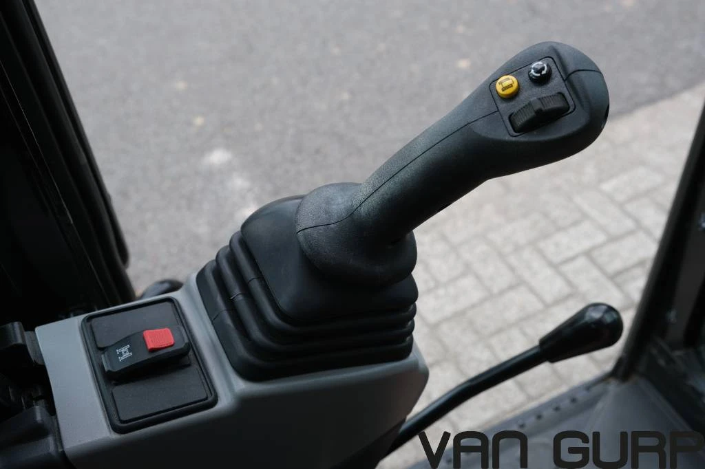 Cat 2024 - 301.6 | 2024 | 242h afbeelding 4
