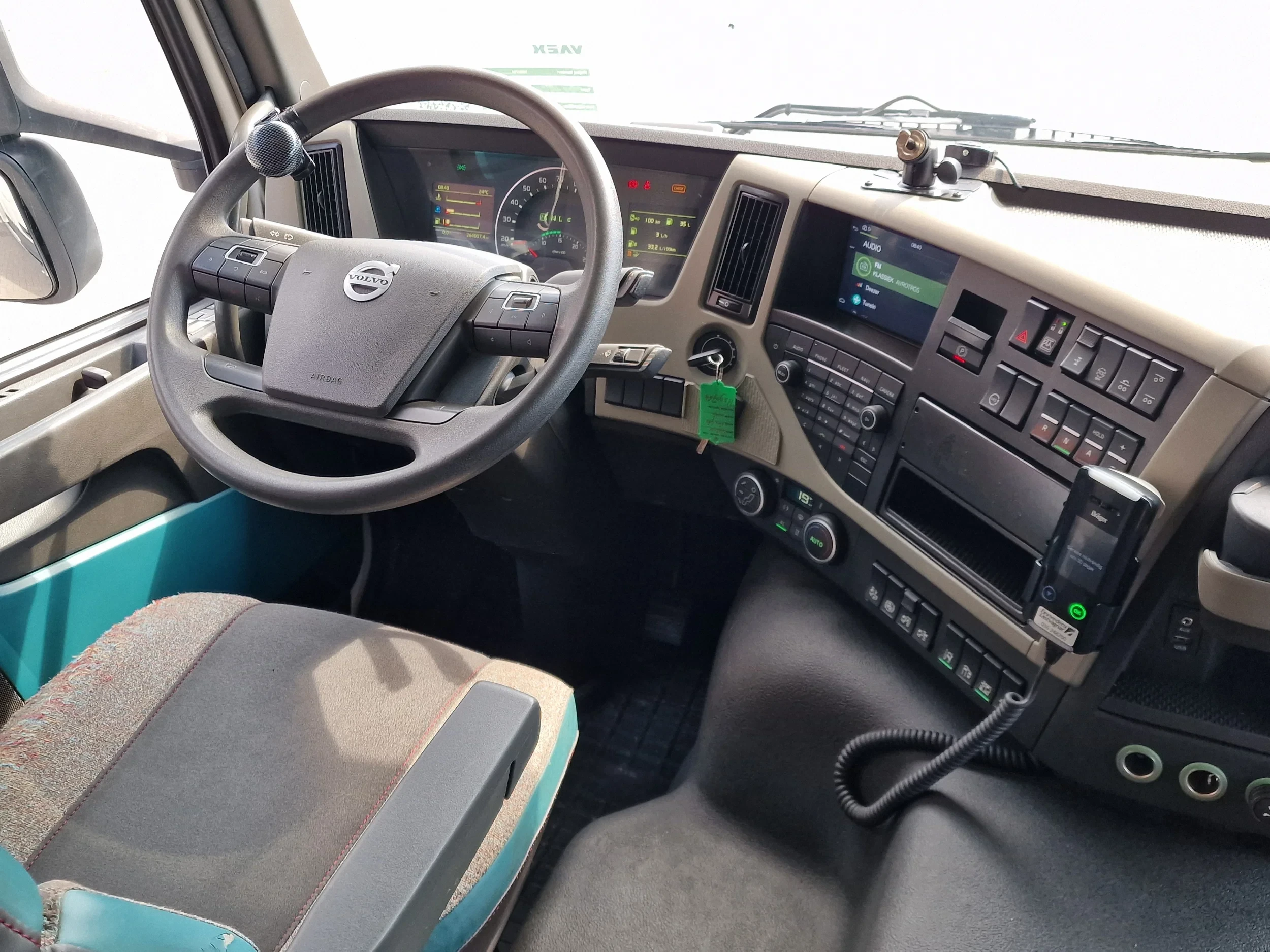 Volvo FM 460 2020 - full air - VEB - Zepro lift - low KM - sleep cab - EURO 6 afbeelding 24