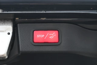 Mercedes-Benz V-Class 2024 - 300d 4-Matic AMG DC L3 XL zdjecie 19