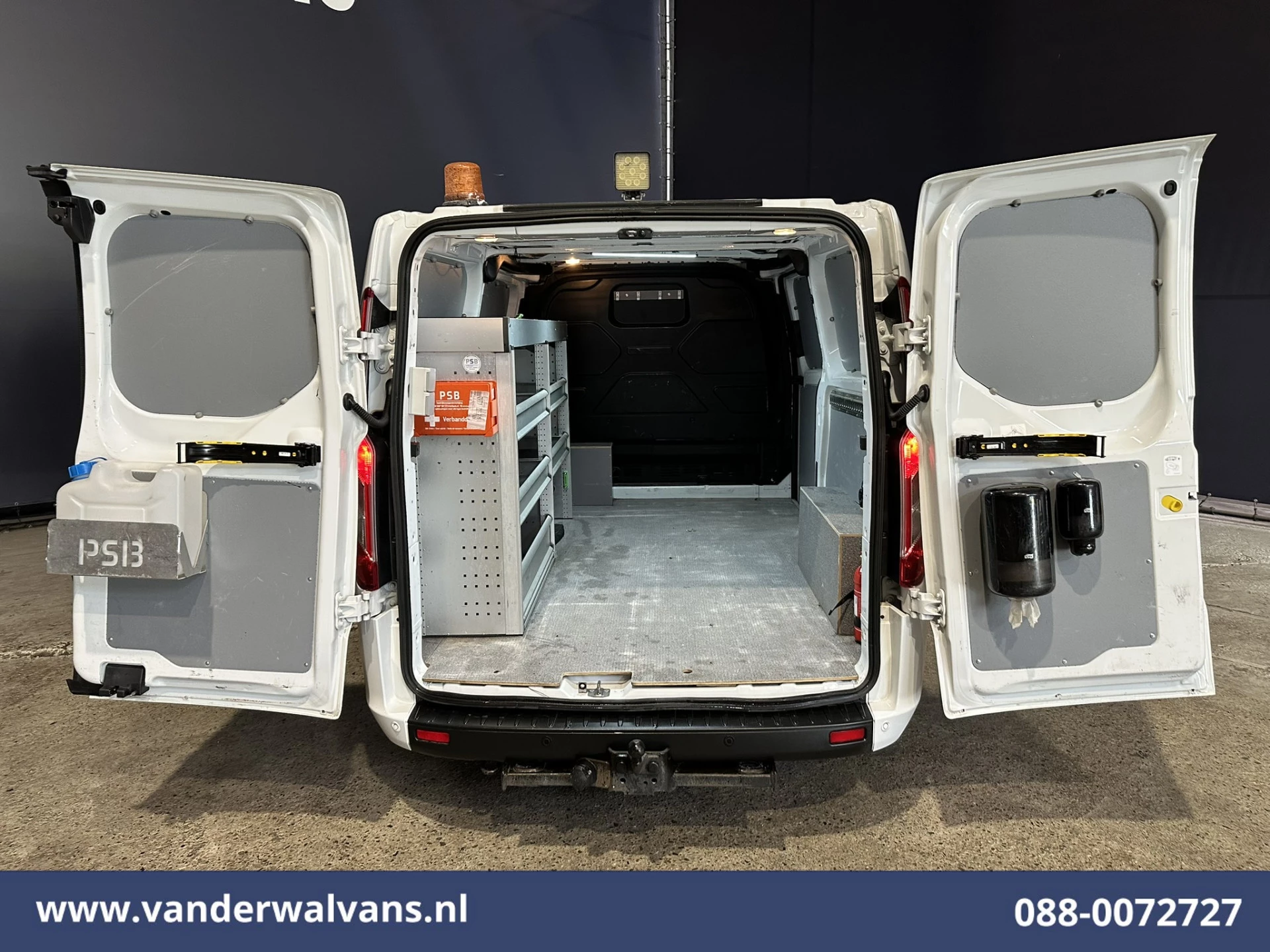 Ford Transit Custom 2022 - 2.0 TDCI 130pk L2H1 Euro6 Airco | Camera | LED | Apple Carplay | Cruisecontrol | 2800kg Trekhaak obrázek 13