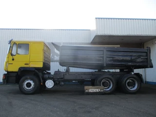 MAN 26.402 1994 - 6x4 , ZF Manual , Retarder , 3 Way tipper , Spring suspension obrazek 2